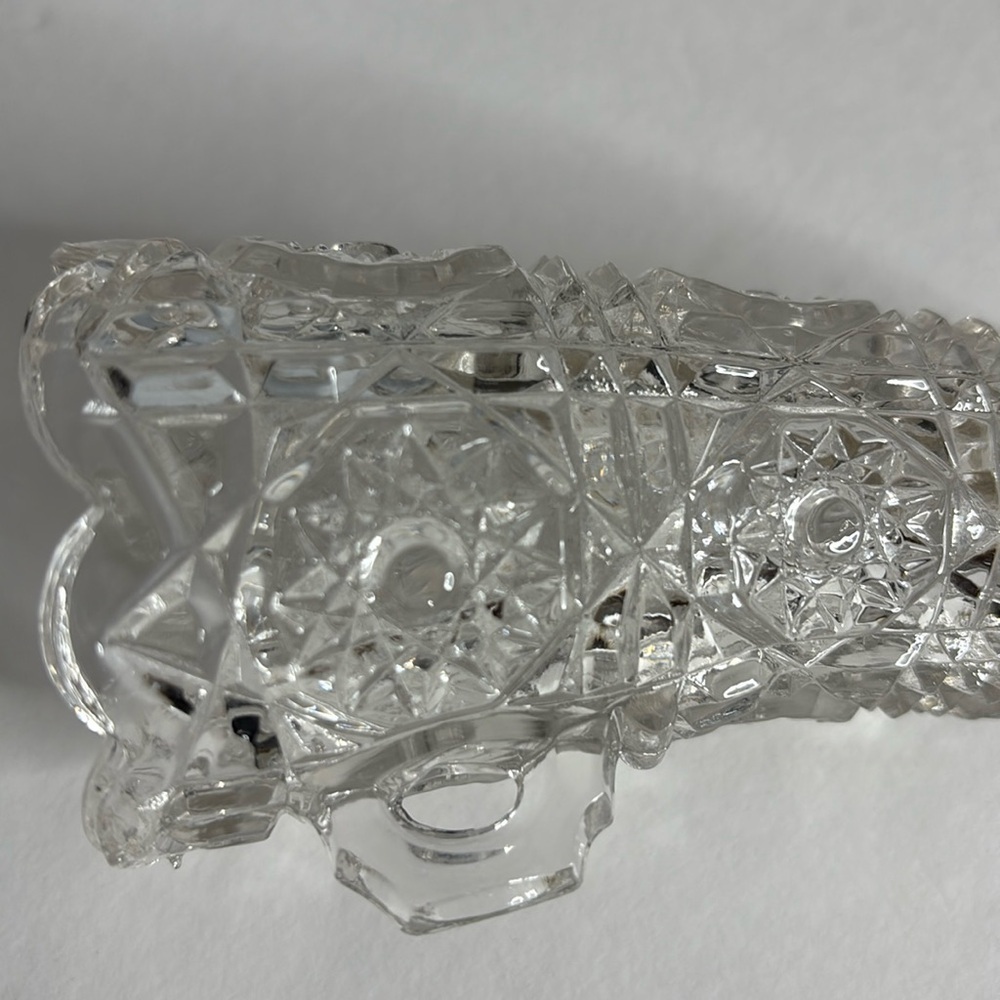GLASS HORN FLOWER VASE (ANTIQUE) - Picture 4 of 6